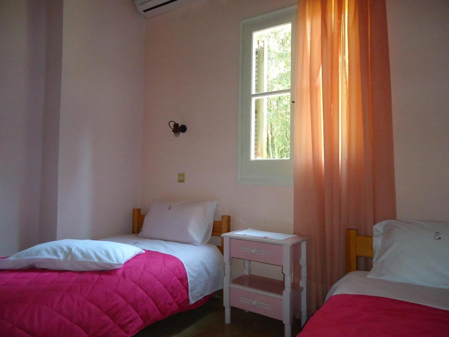 Errika Apartment อิปโซส ภายนอก รูปภาพ