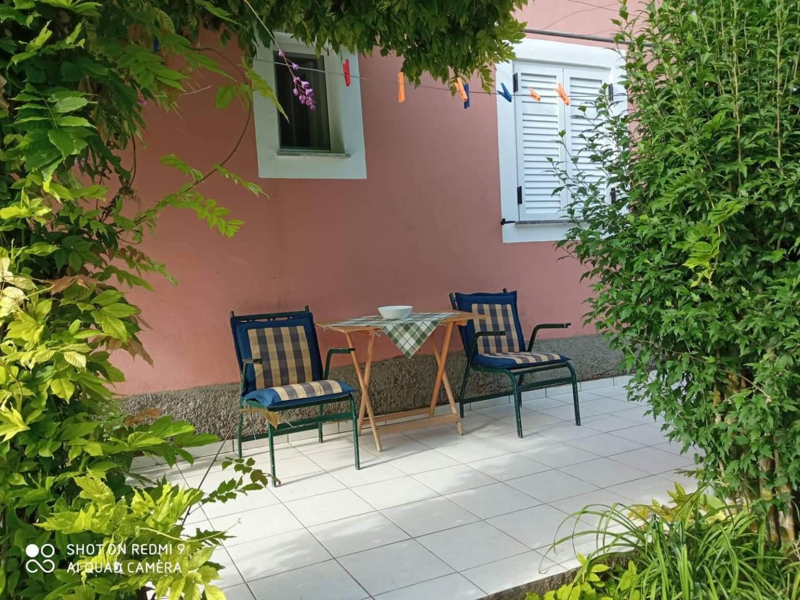 Errika Apartment อิปโซส ภายนอก รูปภาพ